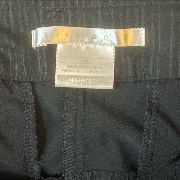 Nike Golf Shorts
#1025 - Picture 7 of 11